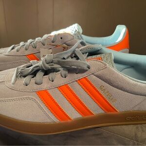 adidas Gazelle Indoor Sneakers - Light Gray with Orange Stripes